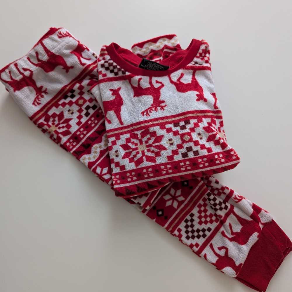 Red and White Festive Pajama Set with Nordic Patterns